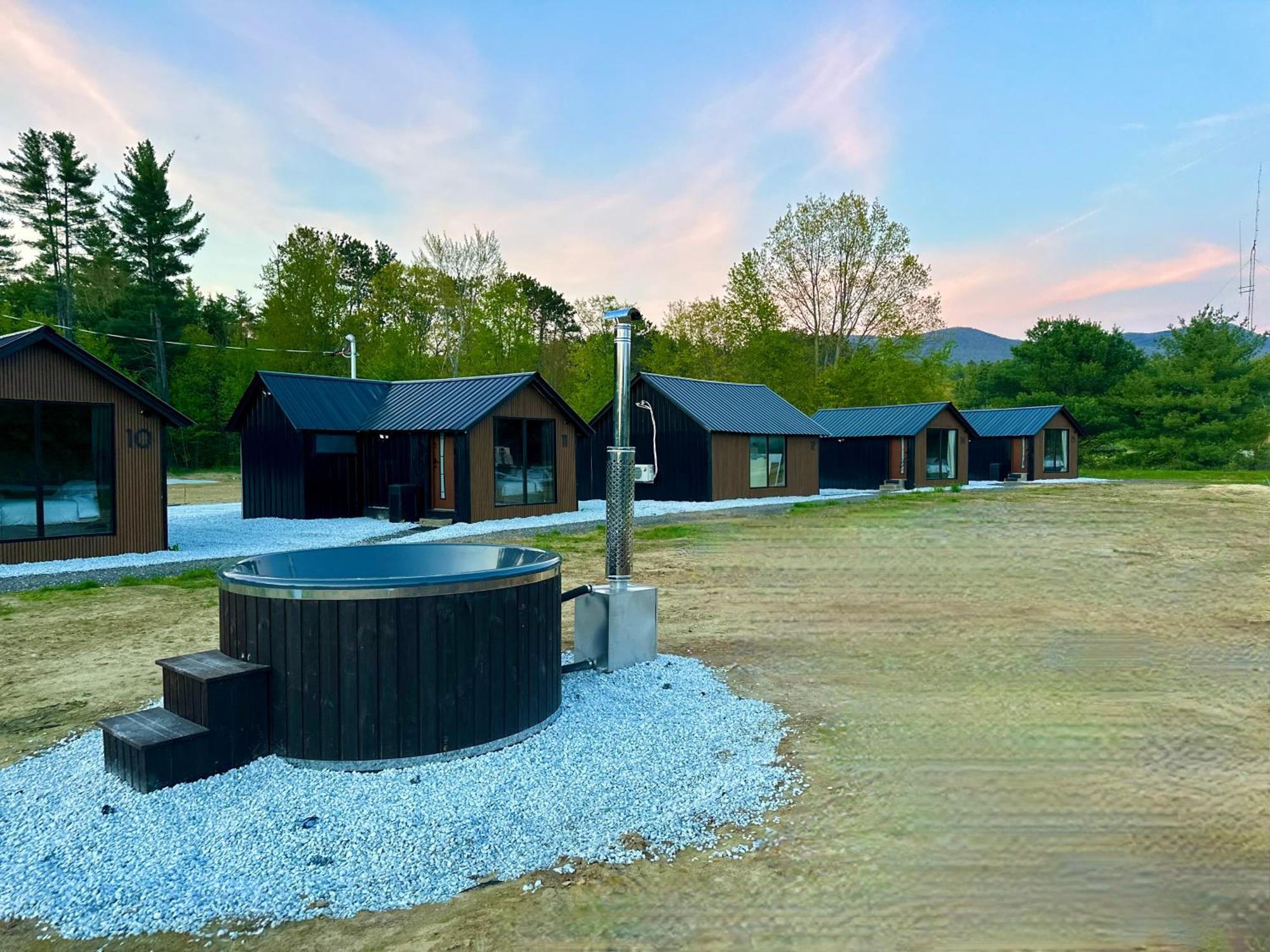 Emrose Luxury Cabins Brandon Esterno foto
