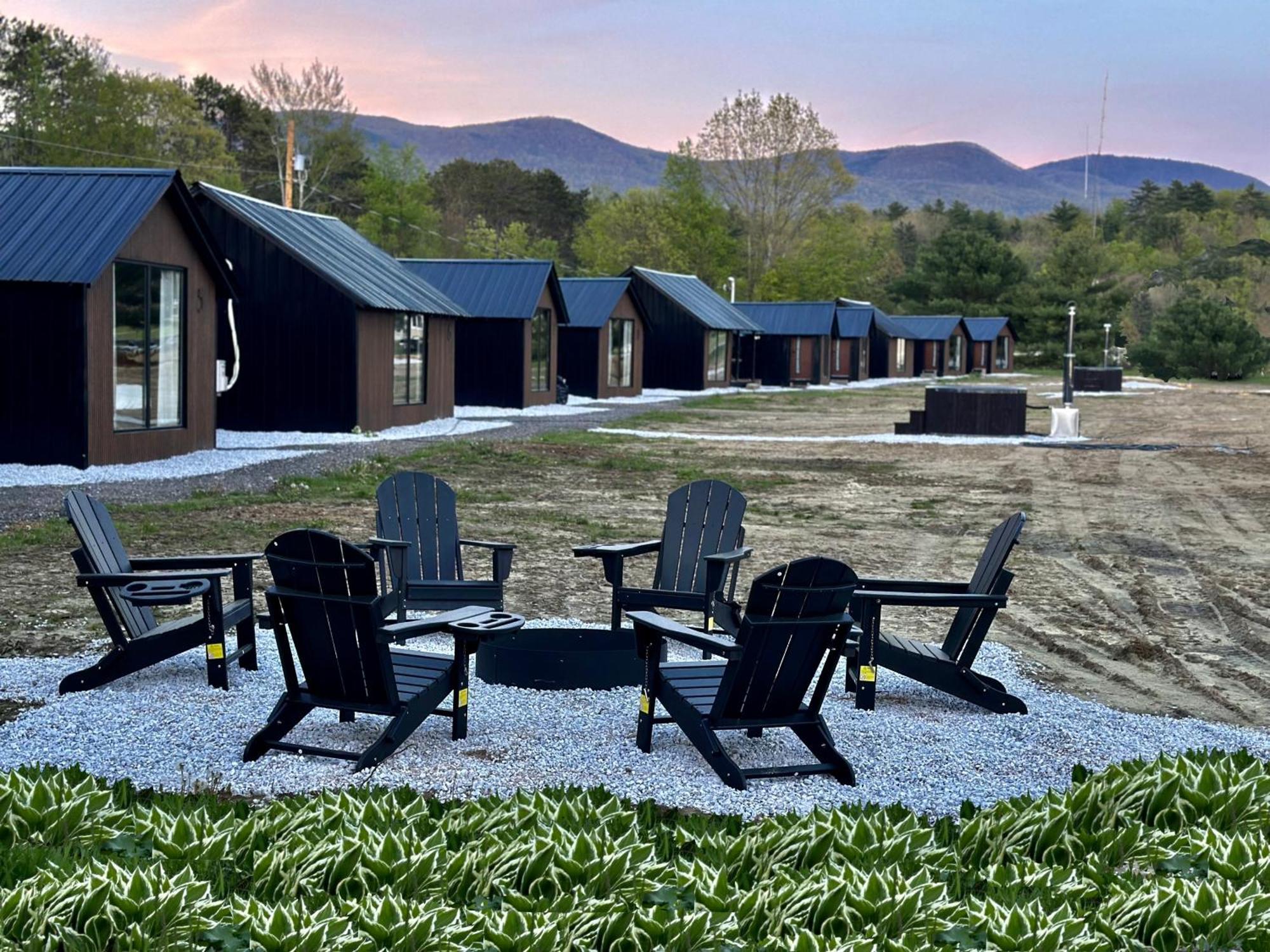 Emrose Luxury Cabins Brandon Esterno foto